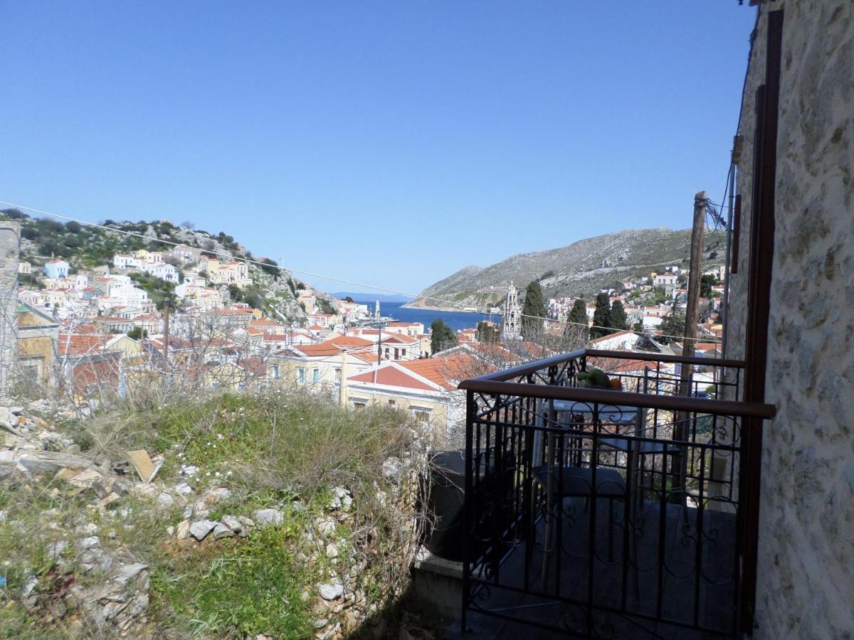 Grandma'S House Apartment Symi Bagian luar foto