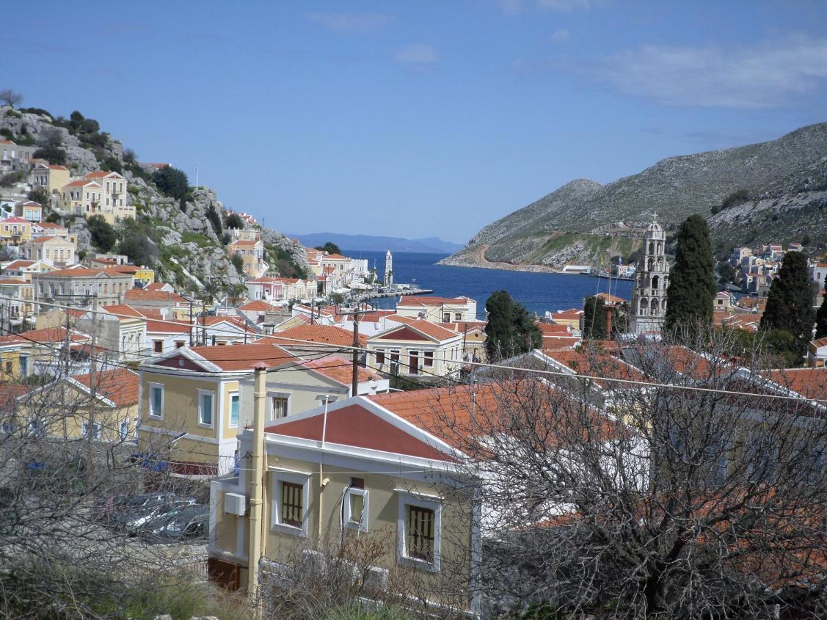 Grandma'S House Apartment Symi Bagian luar foto