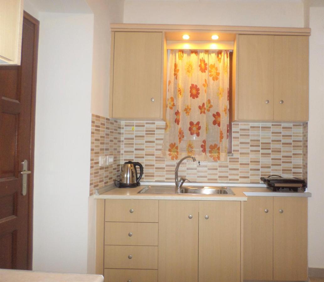 Grandma'S House Apartment Symi Bagian luar foto