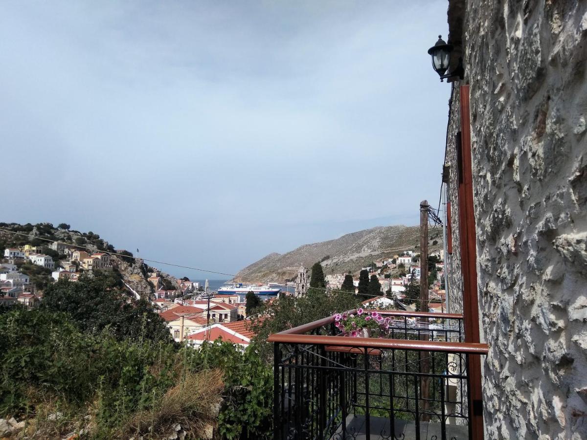 Grandma'S House Apartment Symi Bagian luar foto